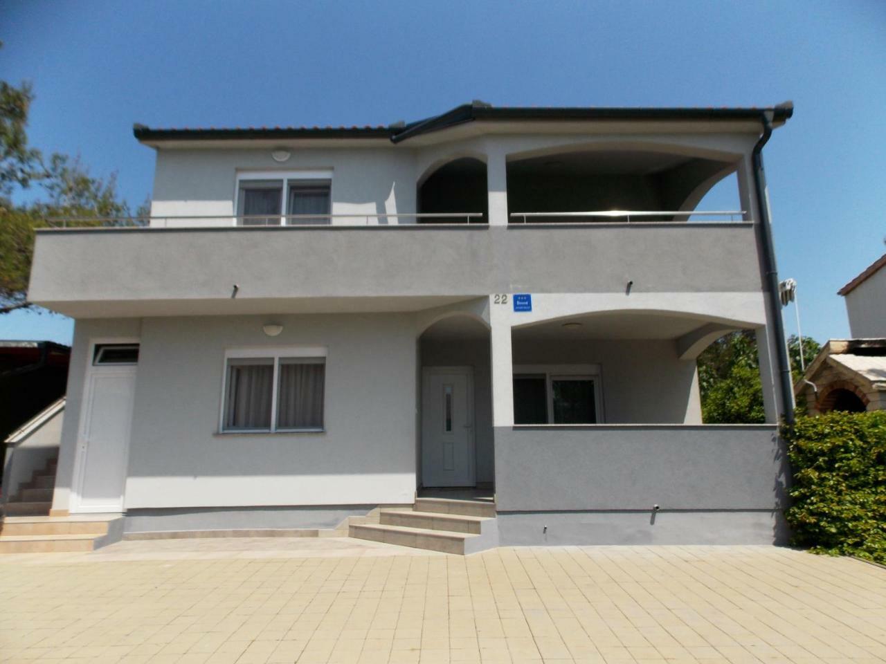 Apartment Вир Екстериор снимка